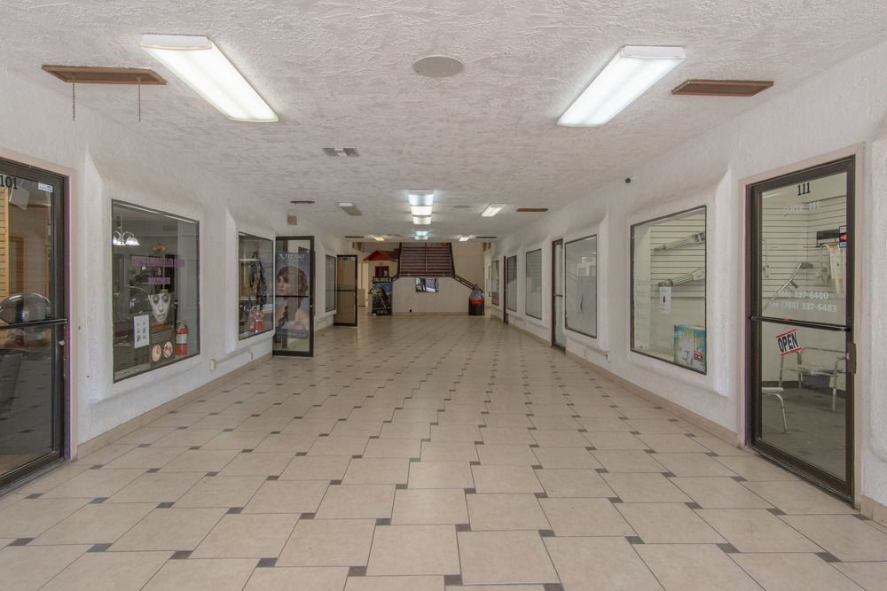 MAIN ST MALL: 510 W MAIN ST, EL CENTRO, CA 92234